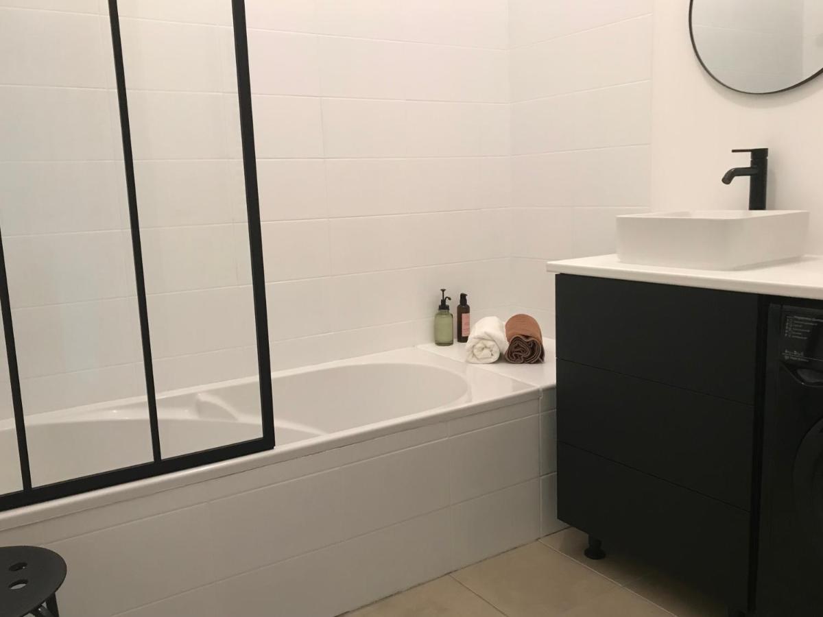 Nimes , Appartement Renove Dans Immeuble Classe. Ngoại thất bức ảnh