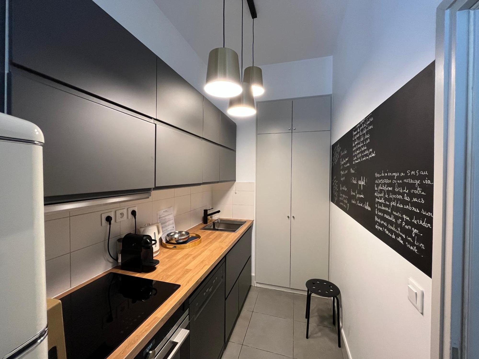 Nimes , Appartement Renove Dans Immeuble Classe. Ngoại thất bức ảnh