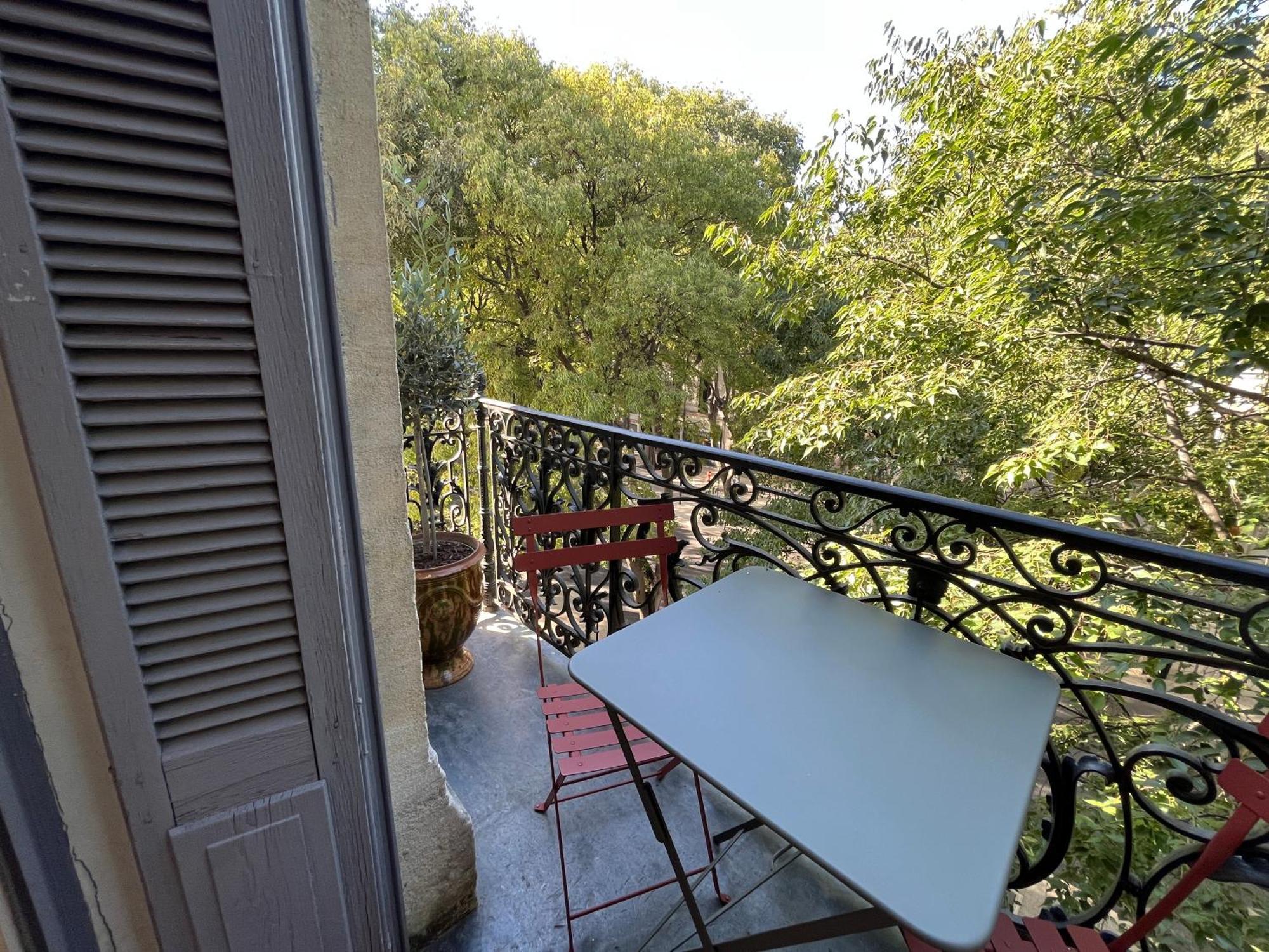 Nimes , Appartement Renove Dans Immeuble Classe. Ngoại thất bức ảnh